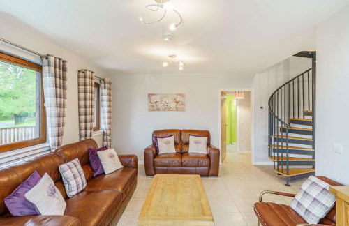 Lord Galloway 35 with Hot Tub - Photo 5