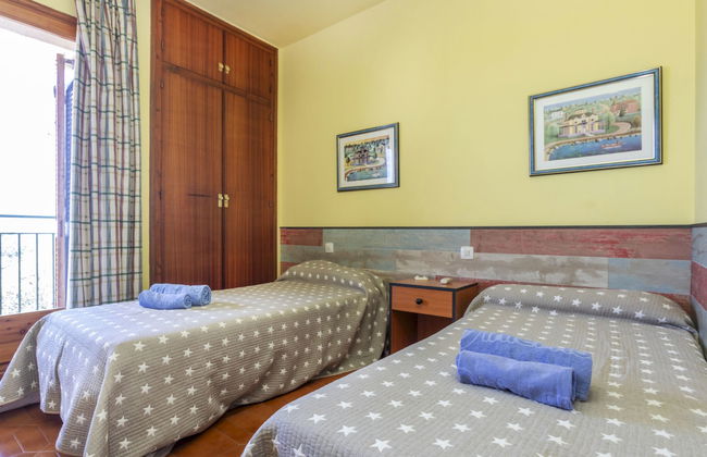 Tres Olivos - Photo 15