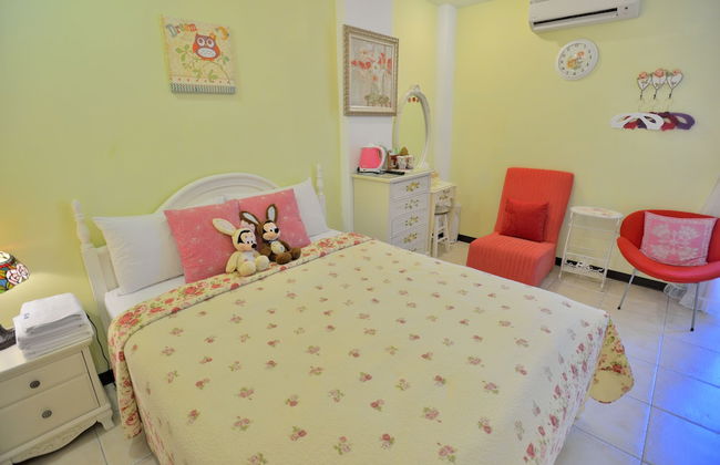 White Cotton Candy B&B - Photo 13