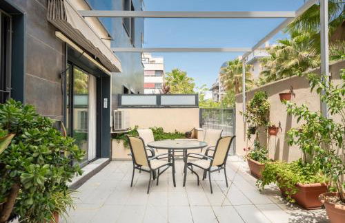 EnjoyGranada LUJO Piscina y Parking - Foto 18