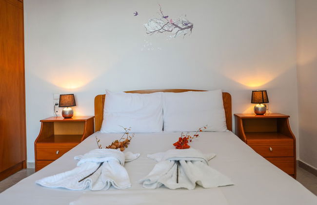 Antonia House - Photo 8