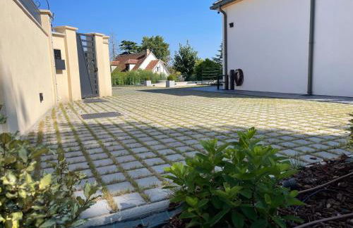 La Villa Perchée, Appartements Élégants, sauna Privé, sport, terrasses et Vue Panoramique, Parking protégé, proche PARIS - Foto 66