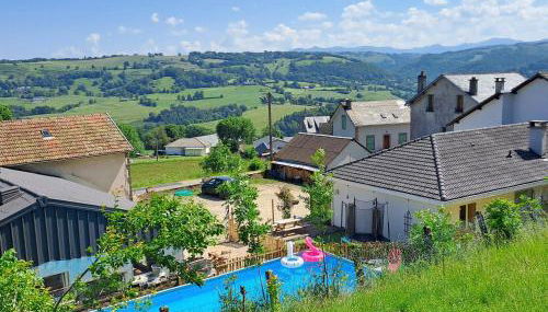 Gite puy Chavaroche met uniek uitzicht - Photo 1