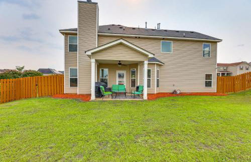 Spacious Family Home with Patio in Graniteville! - Foto 32