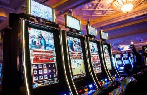 Stylish Gated TH + private heated pool + hot tub - Foto 47