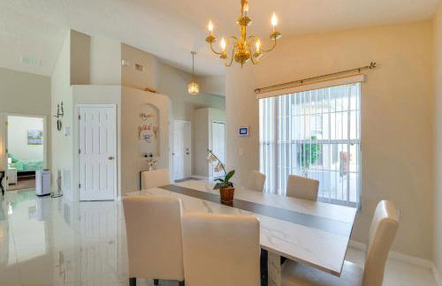 Disney Hub! Family Getaway with Themed Rooms and Pool - Foto 7