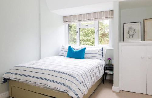 Stunning 5BR Home With Pool - 5 min to Beach - Foto 74