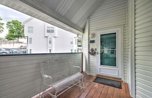 Deck, Pool and Views Lake of the Ozarks Condo - Foto 28