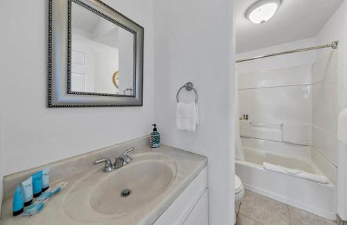 Henderson Haus - Is a Fabulous 3BR Townhome in Destin - Foto 44