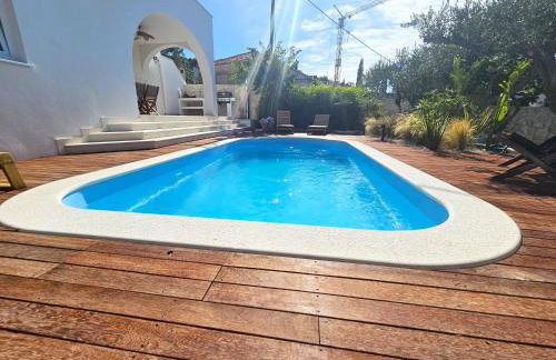 The Three Flowers Pool House - Foto 19