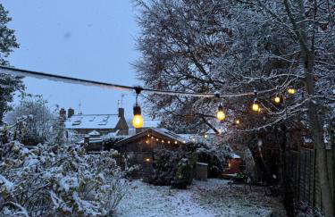 Boho Chic Cottage & Wild Garden nr Soho Farmhouse - Foto 40