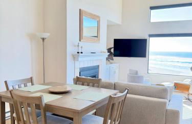 Oceanfront Top Floor Premium One Bedroom with Panoramic View of Monterey Bay, Very Private! - Foto 17