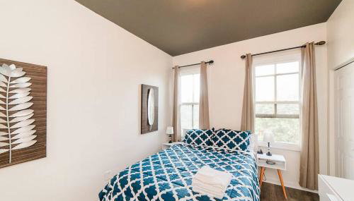 Comfortable and Walkable - Off-Street Parking - Foto 3