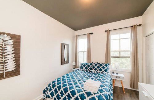 Comfortable and Walkable - Off-Street Parking - Foto 3