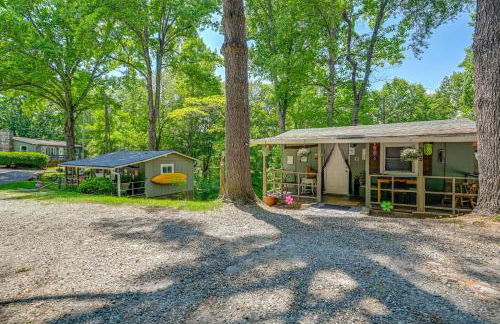 Fireside Relaxation Pet-Friendly Whittier Getaway - Foto 24