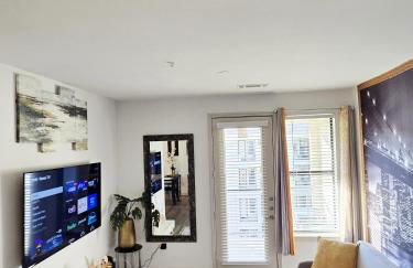 Frisco Vibes With Pool Gym and Elegant 1BR Apart - Foto 33