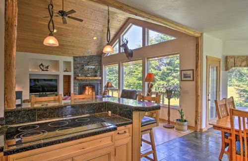 Serene South Bend Family Escape Dogs Welcome - Photo 9