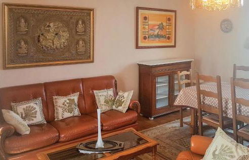 2 Bedroom Nice Home In Plonevez Porzay - Foto 2