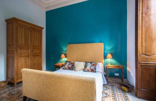 Flat Three - Photo 5