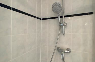 Elegant Montmartre Apartment Overlooking Paris Rooftops - Foto 22