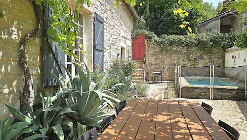 Magnifique villa en pierres au cœur de Saint Antonin Noble Val - Piscine et jardin privés -10 personnes - Foto 1, sunbed