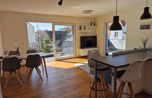 Stadt & See - neuwertige Ferienwohnung - Foto 1