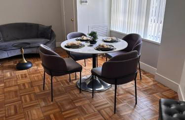 Warm and Welcoming - Photo 22