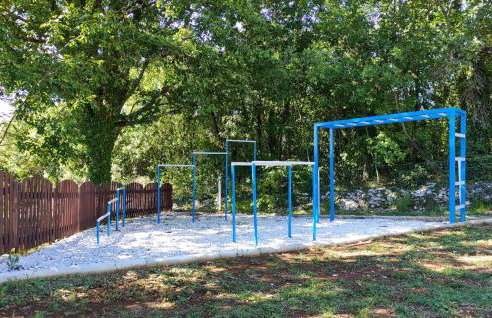 Awesome Home In Tinjan - Foto 17