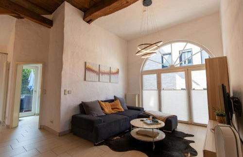 Denkmalgeschütztes Fachwerkhaus im Zentrum mit Garage - Foto 8