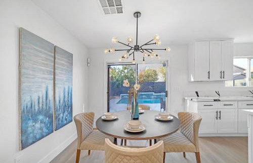 FUN Retro Arcade Villa - Pool&Spa, Arcades, Billiards,BBQ Gazebo Lounge, 10 Mins Strip - Photo 10