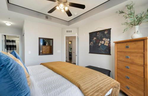 Timberline Retreat - King Bed, Fireplace & Pool! - Foto 9