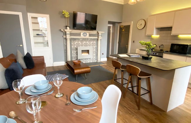 Claremont The Waterhouse - Photo 5