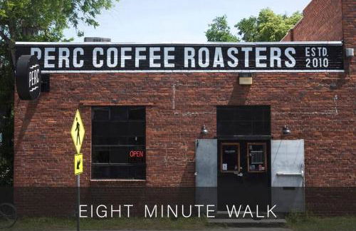 Intimate Library Studio - Minutes to Forsyth Park - Foto 10