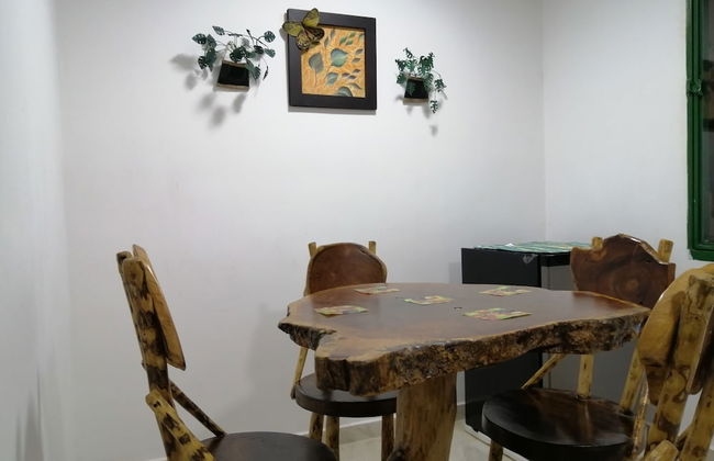 Café de Colores con balcon - Photo 14