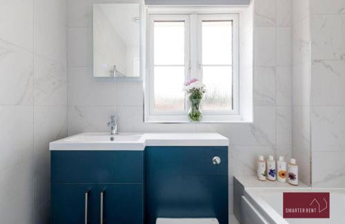 Guildford - 3 Bedroom Home - Driveway & Garden - Photo 15