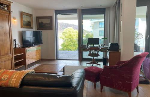 Lovely 2 bedroom apartment with free parking - Foto 26