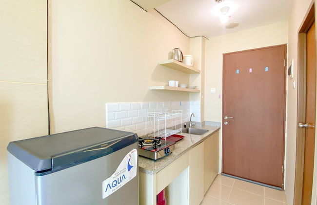 Good Place And Tidy Studio Tifolia Apartment - Photo 8