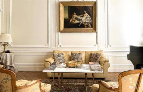 Luxury and Exclusive 130sqm estate 4m ceilings with garden view near Arc de Triomphe and Palais des Congrès - Foto 3