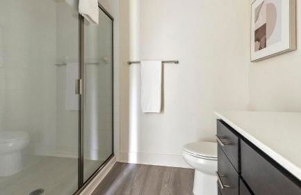 Landing Stylish 1BD Pool Clubhouse - Photo 29