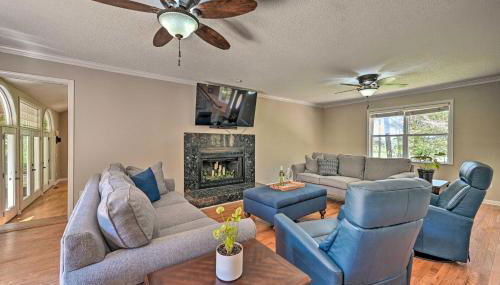 2 Mi to Clemson Central Villa with Deck, Near Lakes - Foto 4