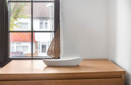 3BR Home Garden & Free Parking - New Malden - Foto 32