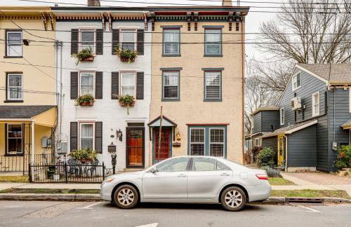 Brooke House In The Heart of Downtown with Patio! - Foto 24