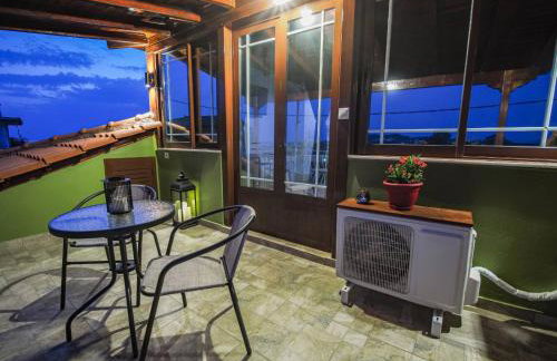 Takis' Attic - Foto 36