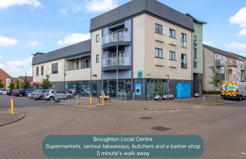 Stylish 3 Bedroom House - Excellent Location - Free Parking, Garden, Fast Wifi, Work Space and Self-Check-In by Yoko Property - Foto 30