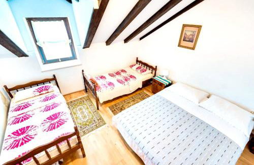 Cosy Apartment with Sea View in Zlarin - 50 sqm + Terrace - Photo 10