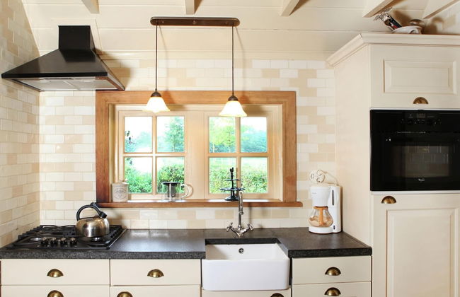 Cozy Apartment in Enschede Near Forest - Photo 21