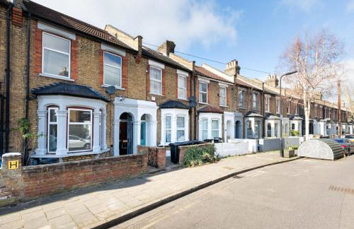 Cozy 4 bedroom home in Hackney, London - Foto 17