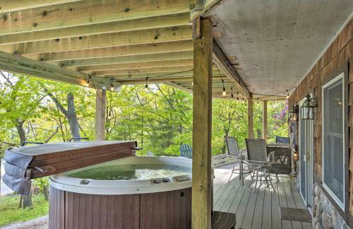 Hot Tub, Sauna, Fireplace, Dock! Lake Honor Cabin - Foto 41