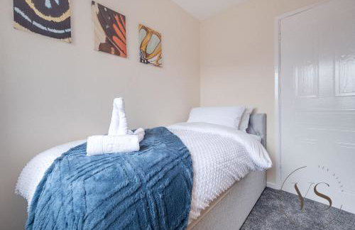 Group-Friendly 3BR Near Dudley + Parking - Foto 26