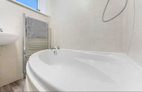 Esher House - Photo 20